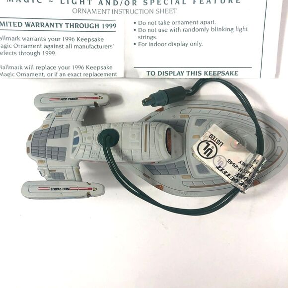Hallmark Keepsake Ornament 1996 STAR TREK VOYAGER U.S.S. NCC-74656 Magic Light - Picture 9 of 9
